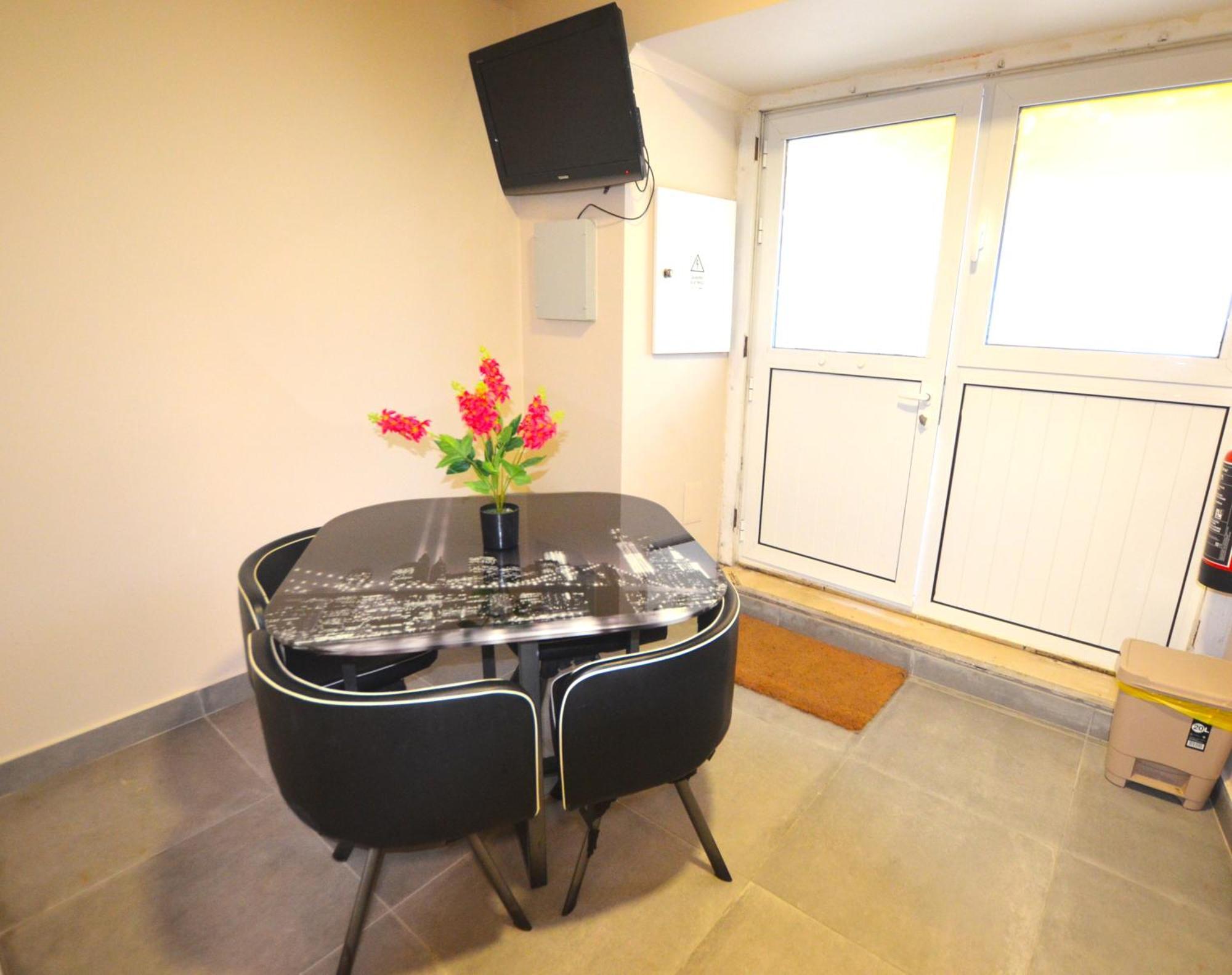 Rooms Dp سيتوبال المظهر الخارجي الصورة